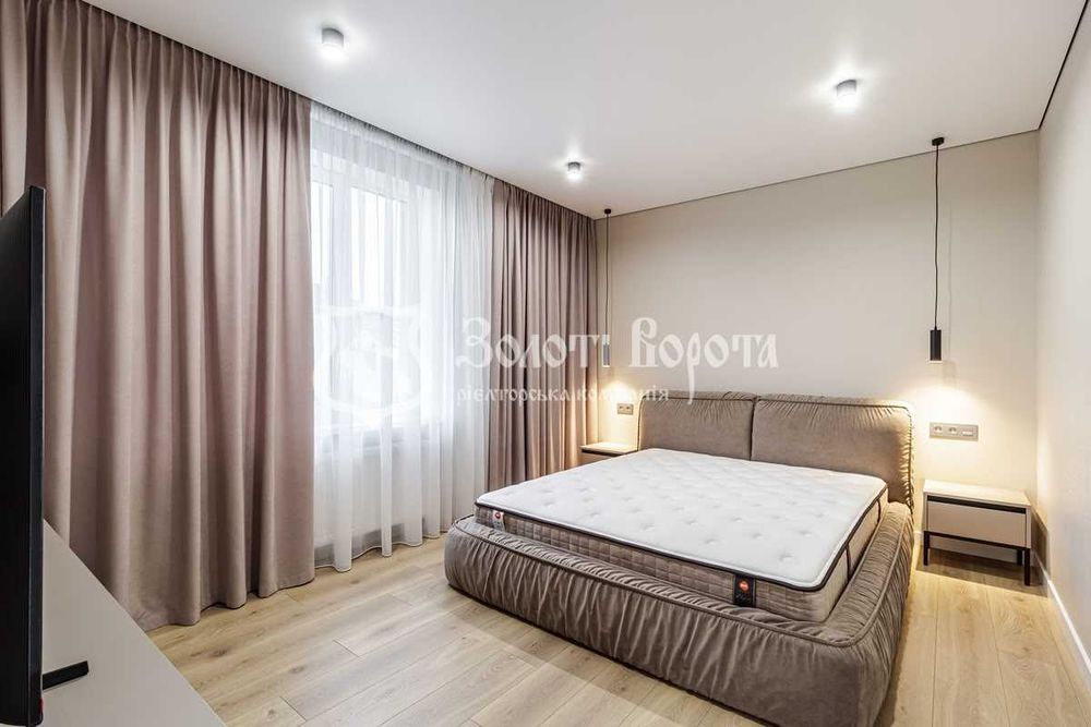 Квартира,1к. Дизайнерський ремонт. Вишнева, 2, Солом'янський район