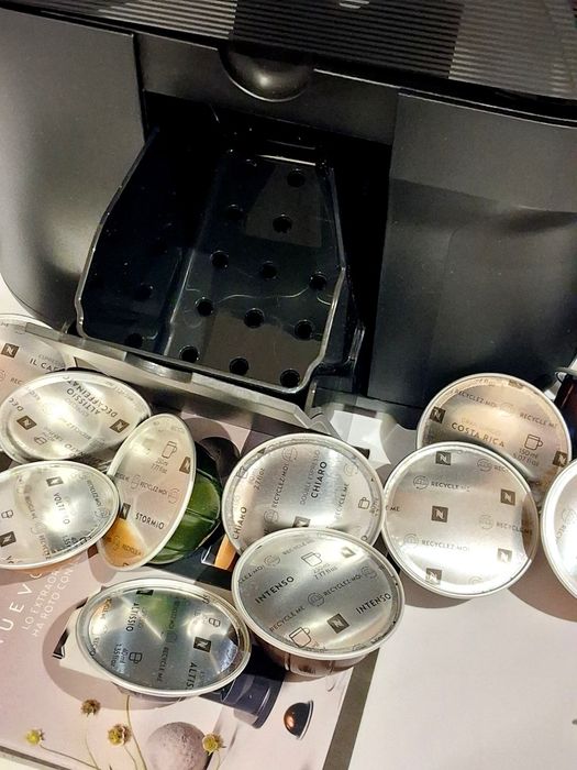 Nespresso Vertuo Pop — Нова в коробці + стартовий набір капсул