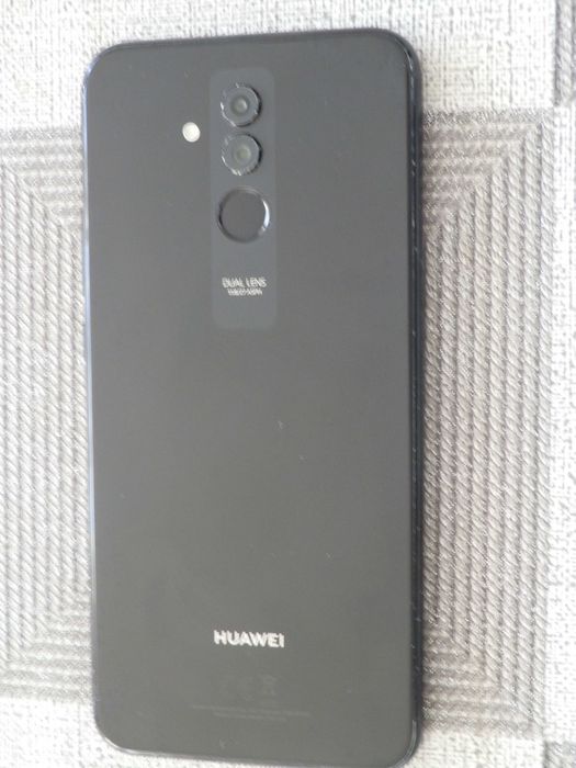 Huawei - idealny stan + gratis.