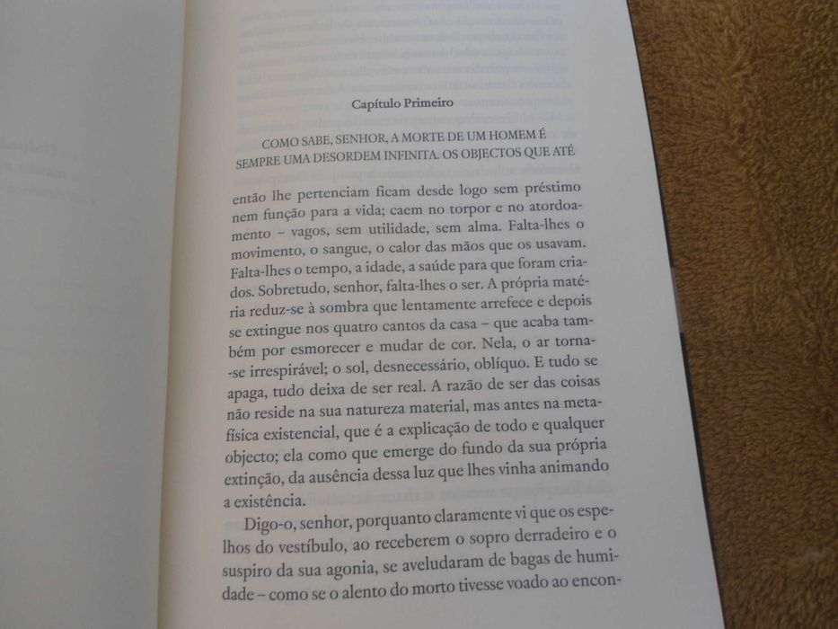 A Divina Miséria por João de Melo