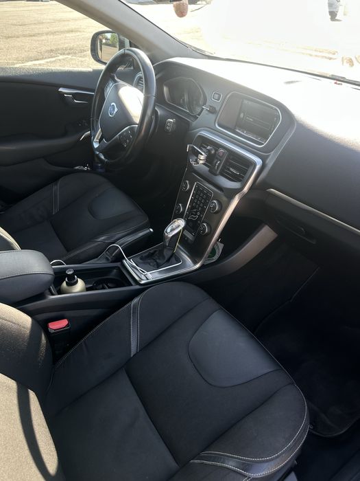 Продам Volvo v40