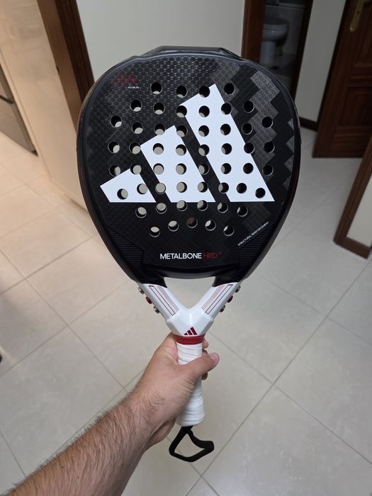 Raquete Adidas metalbone 3.3 de 2024