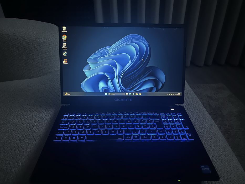 Portátil Gaming Gigabyte G5 | RTX 4060 8GB | i5-13500H | 16GB DDR5 | 512GB SSD | 144Hz