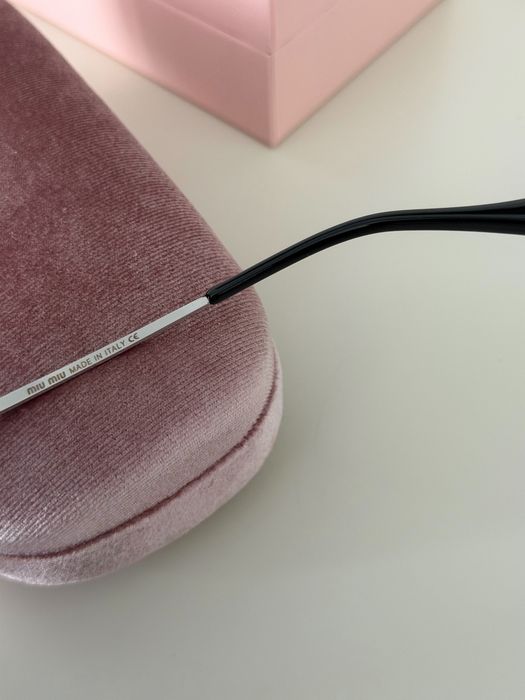 Солнцезащитные очки miu miu полный комплект
