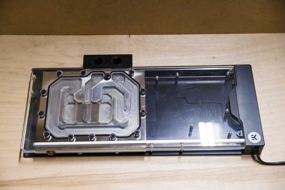blok EK WB Vector 2 na RTX 3090 Ti FTW3 .