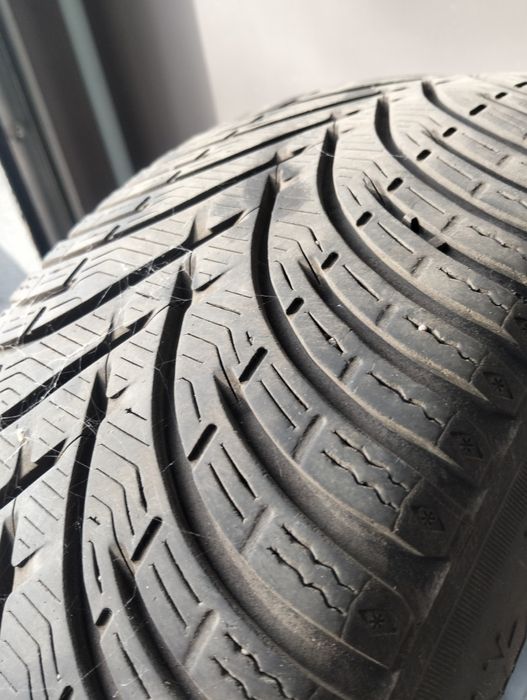 Opony zimowe 17/60/215  3szt za 70zl