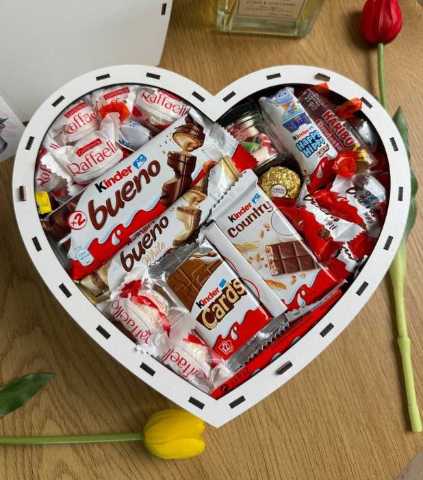 Подарунковий бокс, подарунок для дівчини, сладкий подарок на праздник