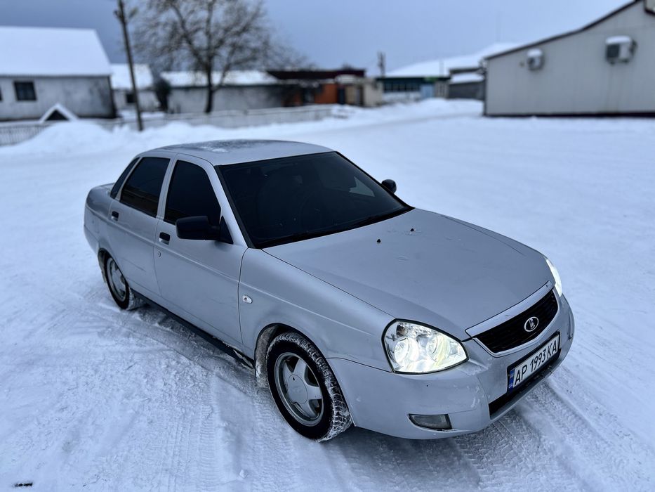 Продам приору 4-газ