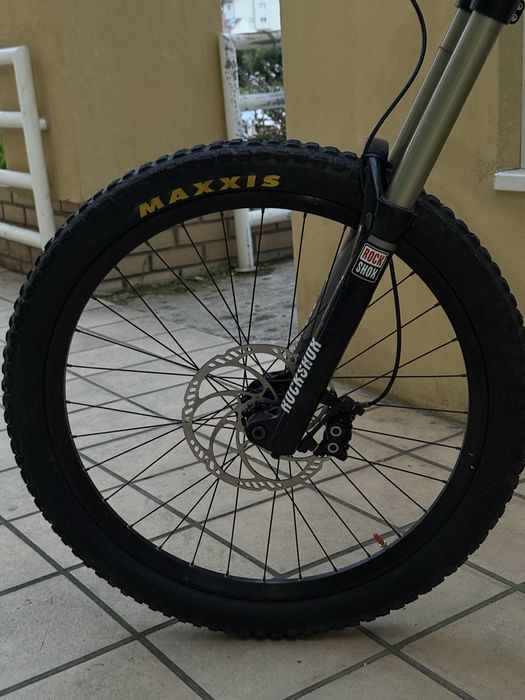 Specialized demo 8
