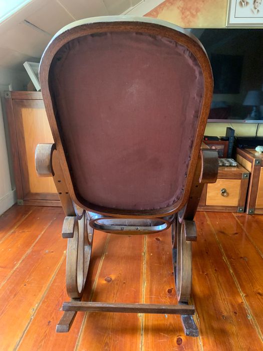 Cadeira baloiço madeira