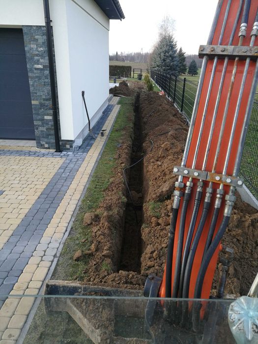 Usługi minikoparką 2,8 tony