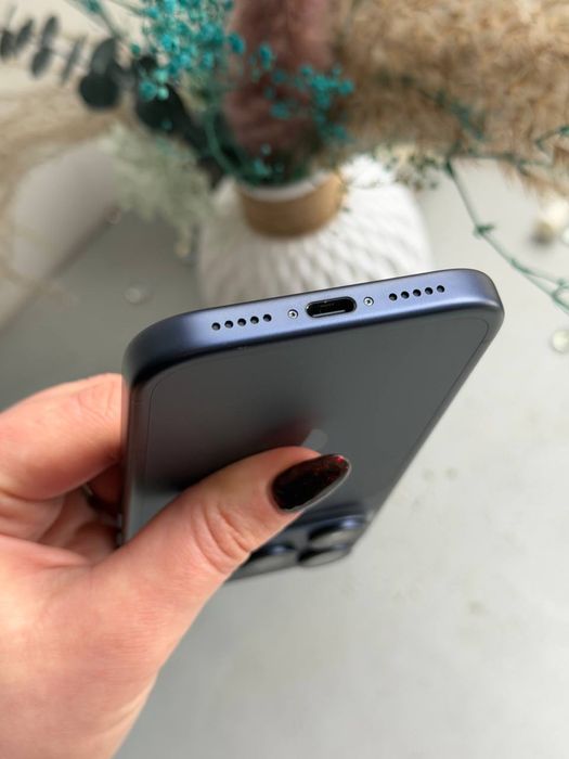 Apple iPhone 17 Pro 256GB Deep Blue. Neverlock. Esim. 1 цикл