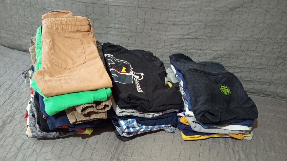 Paka ubrań dla chłopca 122/128