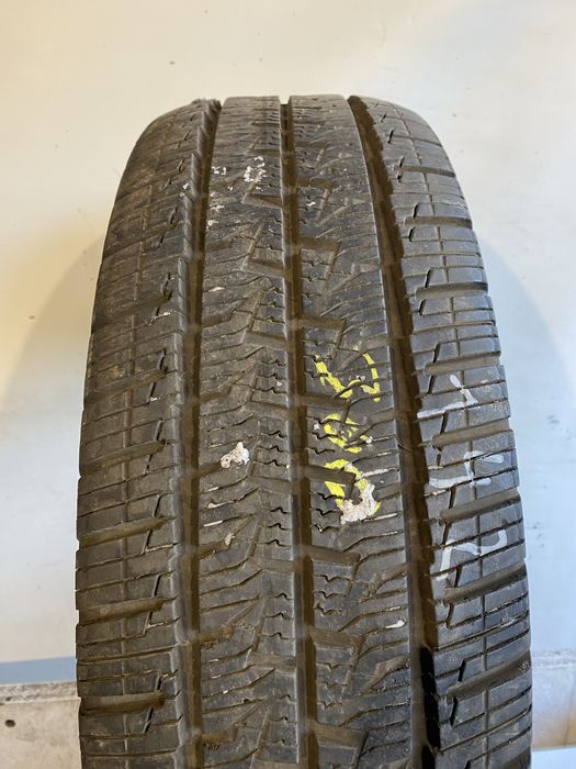 Opona pojedyncza 225/75/16CP Continental VanContact Camper