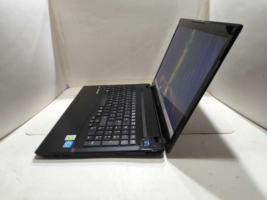 Fujitsu LifeBook AH552 i5 SSD 128GB 8GB ram