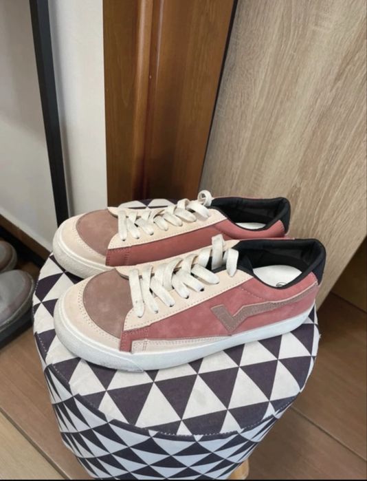 Sneakersy trampki