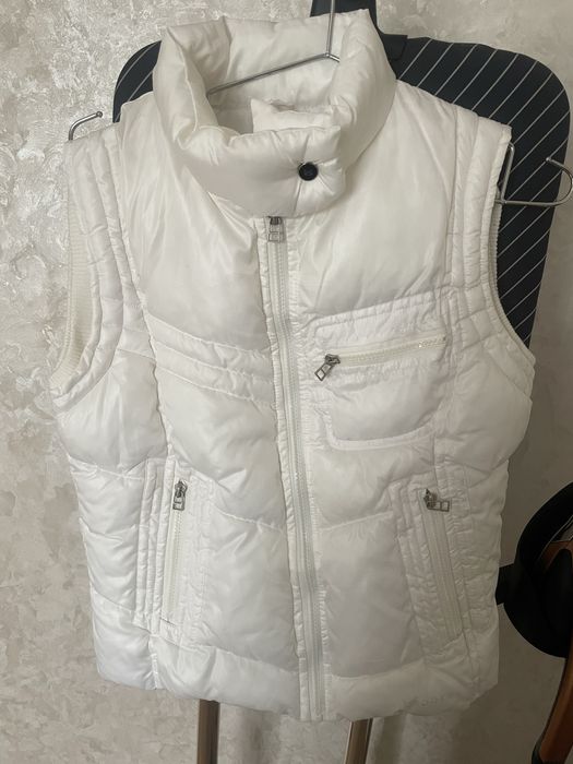 Жилетка,Тепла куртка ……….