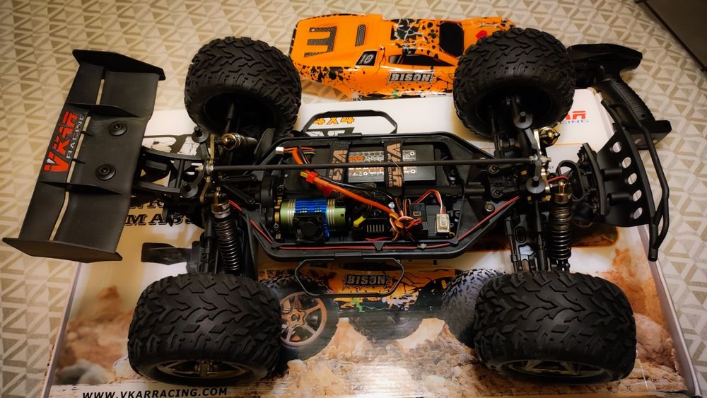 VKar Racing Bison Extreme V2 4X4 troco por PS5