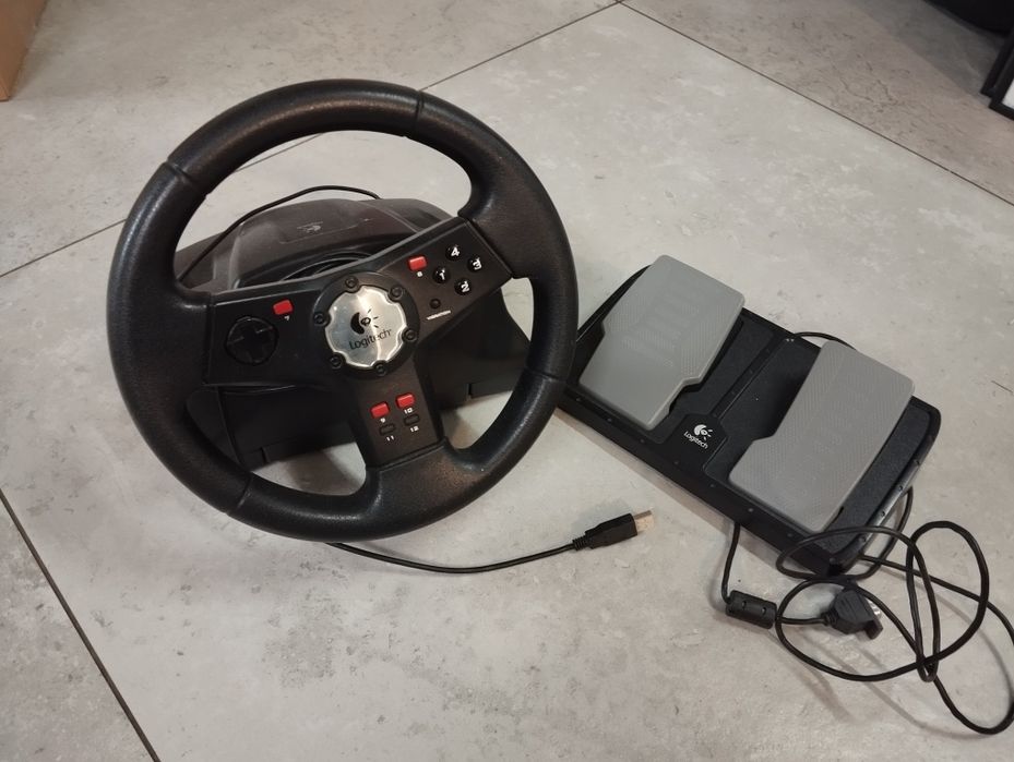 Kierownica Logitech