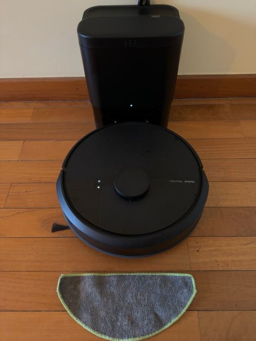 Roomba aspira e passa a mopa