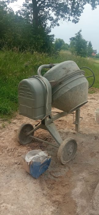 Betoniarka 240 litrow