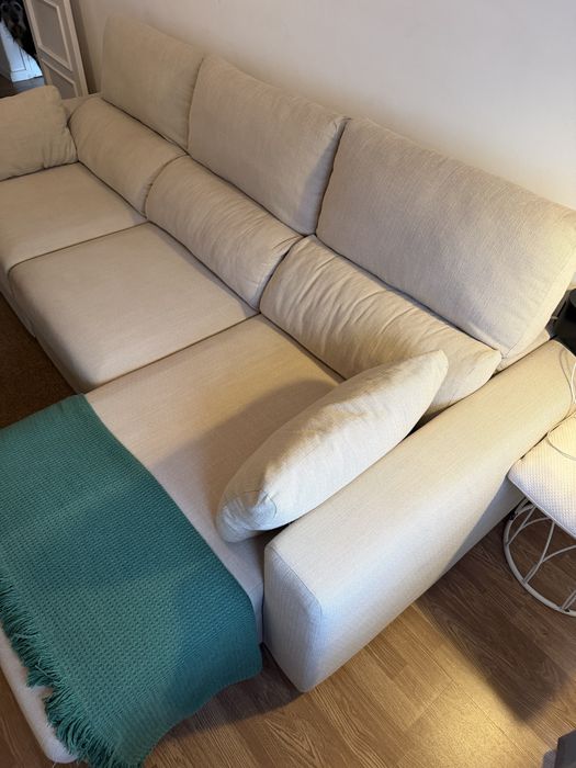 Sofá-cama IKEA.