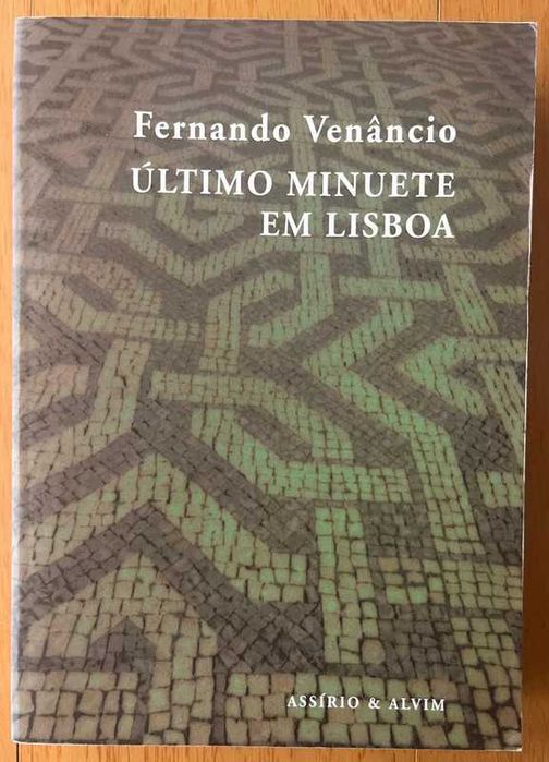 Livro "Último Minuete em Lisboa" de Fernando Venâncio