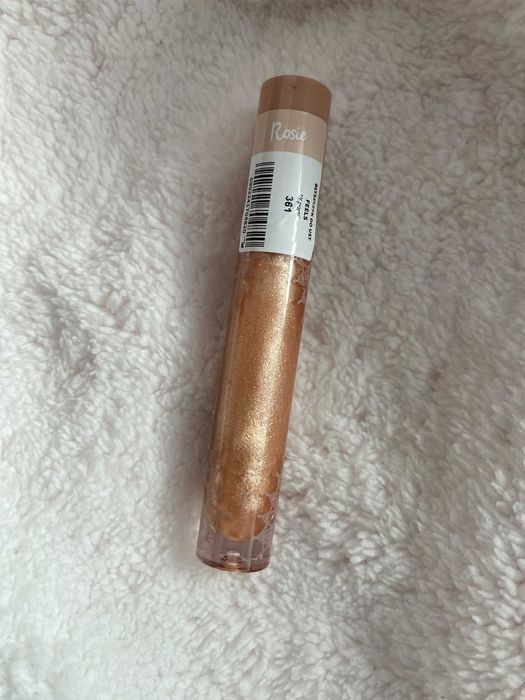 Zestaw kosmetyków Rosie błyszczyk + cień