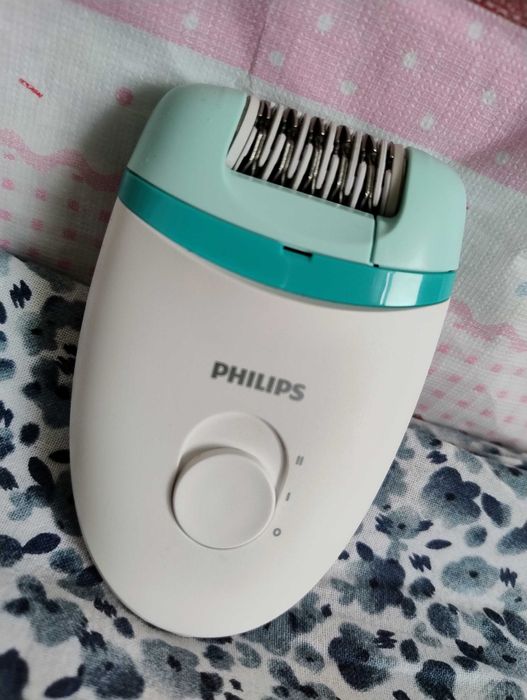 Depilator damski Philips Satinelle Essential BRE245 Bikini Nogi