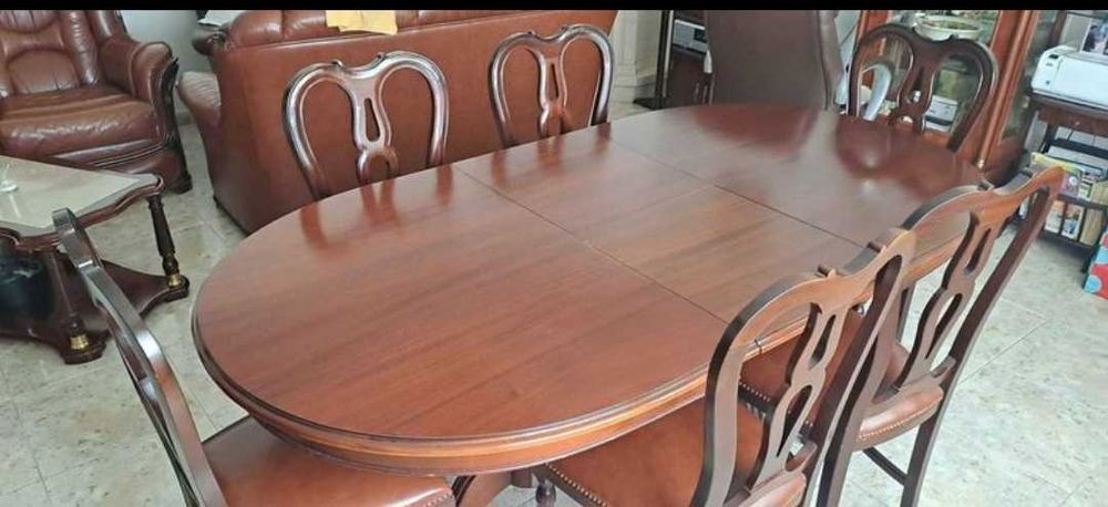 Vendo mesa de jantar extensível