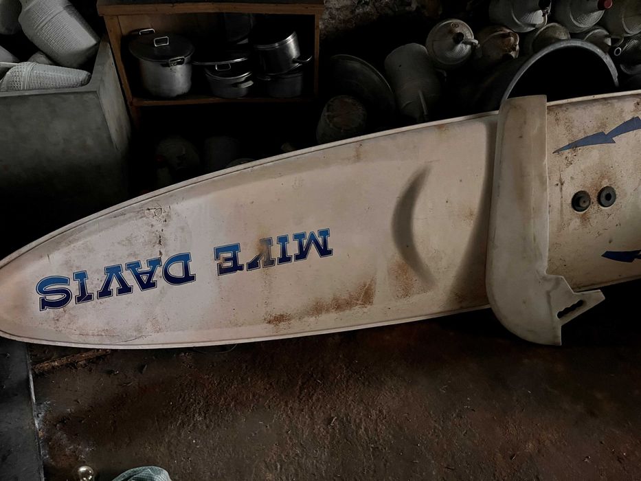 Prancha Windsurf Mike Davis (80s)