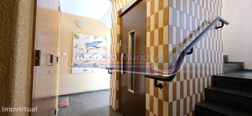 Apartamento T3 em Carnide (LXLX013)