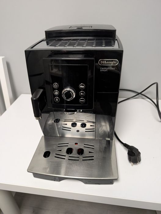 Ekspres DeLonghi Magnifica S Smart ECAM23.260.B Cappuccino Smart