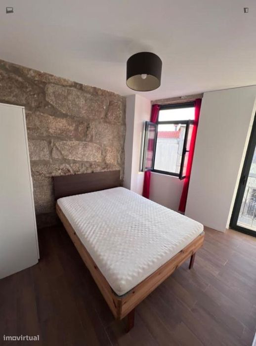 Quarto - localizado em São Mamede de Infesta Porto