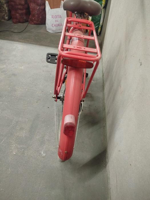 Bicicleta Pasteleira Btwin