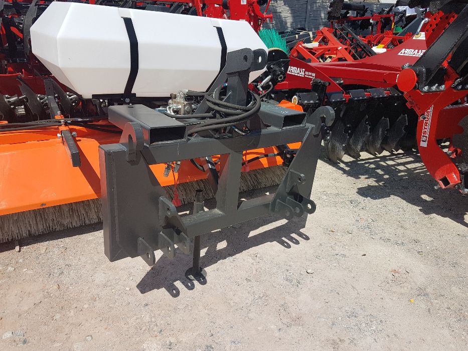 Zamiatarka hydrauliczna do ciągnika od ręki Metal-Technik 1,8-2,4m