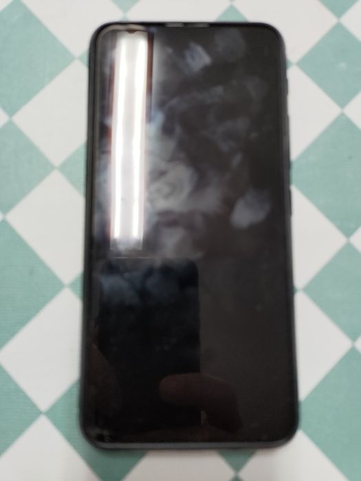 Asus ZenFone 6 com 2 capas