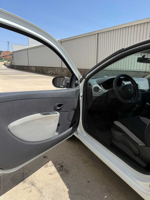 Renault Clio 3 1.5 DCi Comercial