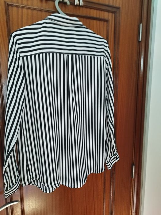 Camisas e blusas