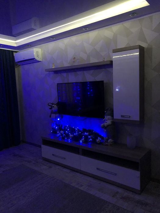 Здам 3-кімнатну квартиру подобово. Можно з дитиною. Центр міста.Люкс!