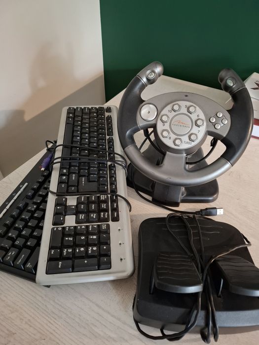 Kierownica do PC i klawiatury