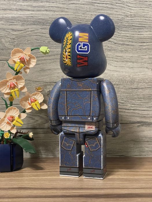 BearBrick Levis 400%