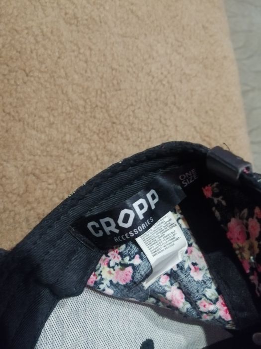 Czapka z daszkiem Cropp