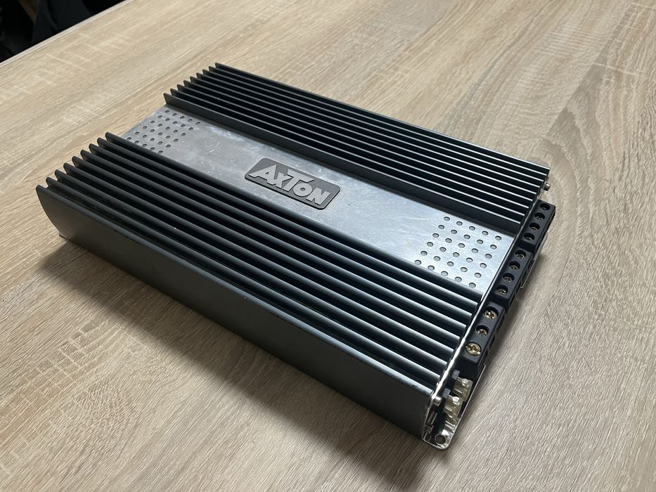 Wzmacniacz samochodowy Axton c502
