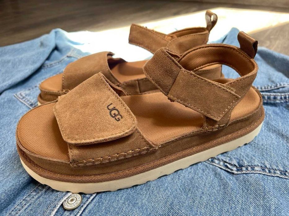 Сандалі UGG Goldenstar (40 р)