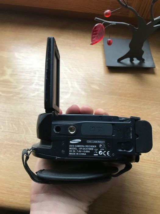 видеокамера Samsung dc575wb