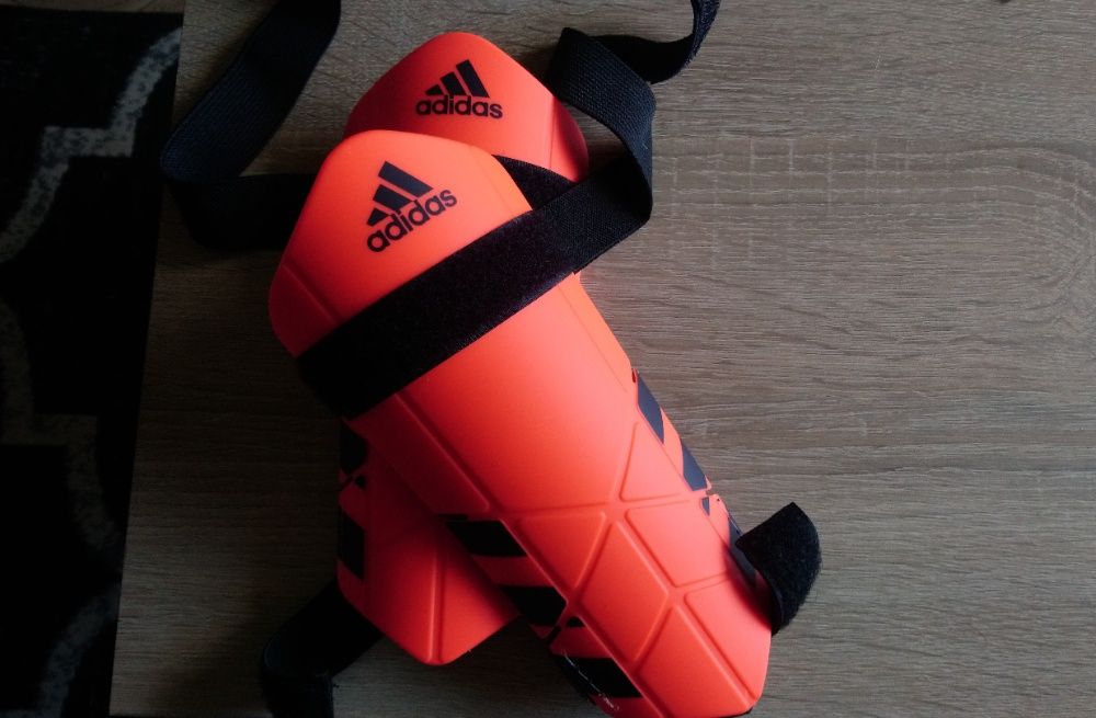 Ochraniacze Adidas