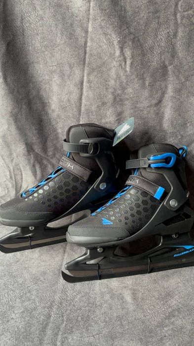 Ковзани ( коньки) льодові м'які НОВІ, розмір і колір в описі