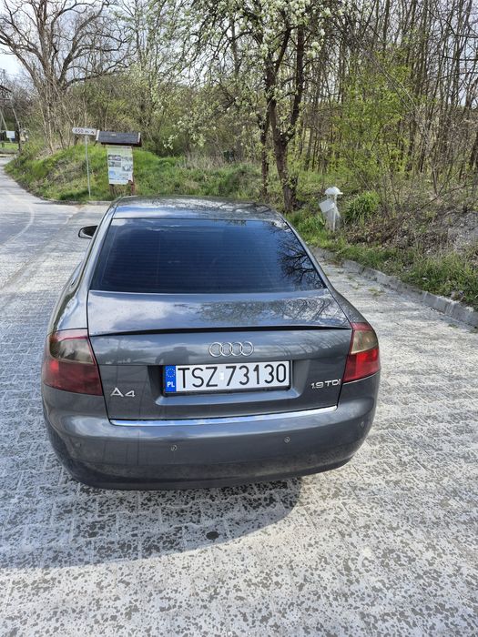 Audi a4b6 sedan 1.9