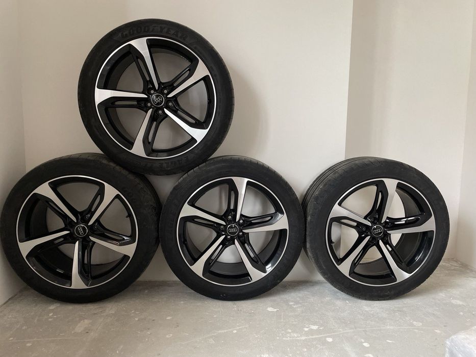 Audi Q7,SQ7 21 оригінальні диски із літніми колесами 285/40 R21